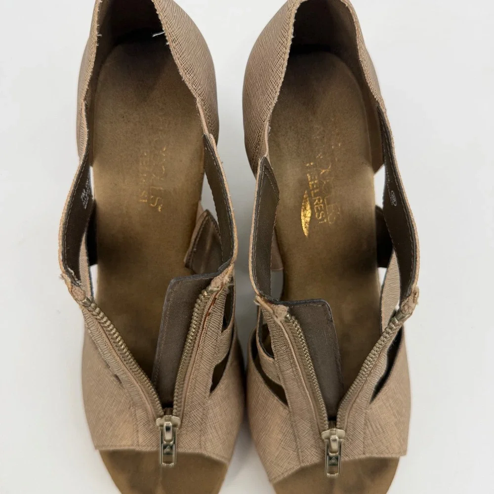Aerosoles On Track Sandals Womens 7M Champagne Metallic Front Zip Wedge Shoes
